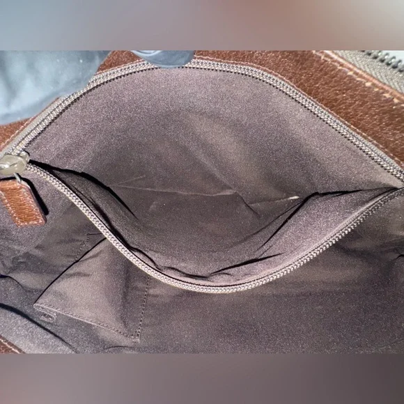 Gucci Vintage Monogram Flat Messenger Bag, Unisex. - Picture 9 of 15